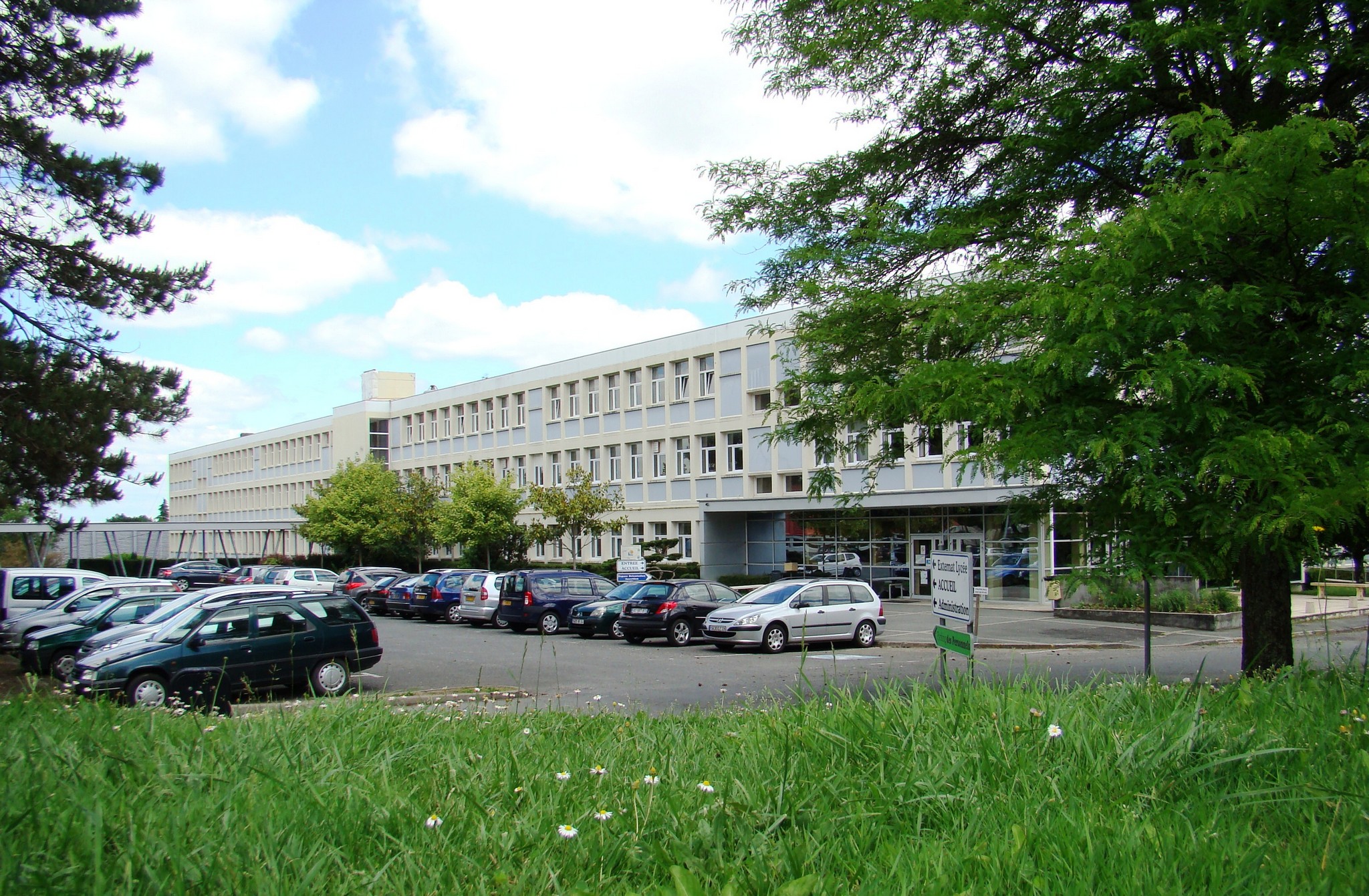 Lycée La Peyrouse